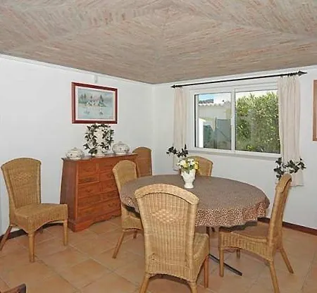 וילה Charming Gale Gwenda 3 Bedrooms Close To אלבופיירה