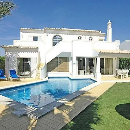 Charming Gale Gwenda 3 Bedrooms Close To *