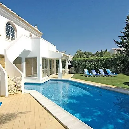 Charming Gale Gwenda 3 Bedrooms Close To Villa